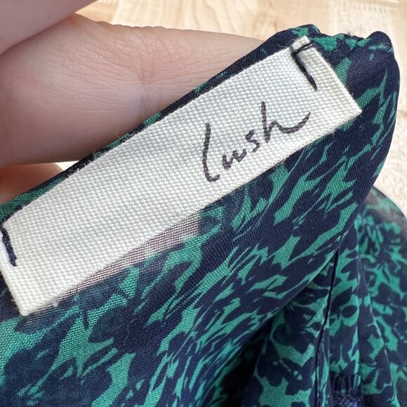 Lush Green Navy Sheer Lace Accent Blouse Half Sleeve Size Medium - Picture 8 of 11